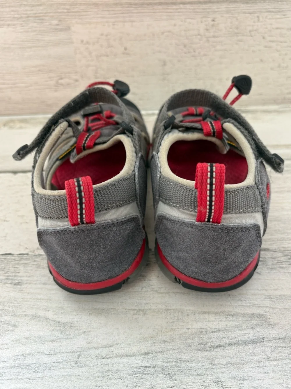 Keen Kids Size 1 Seacamp II CNX-C Red/Gray Hybrid Water Sandals Toe Protect